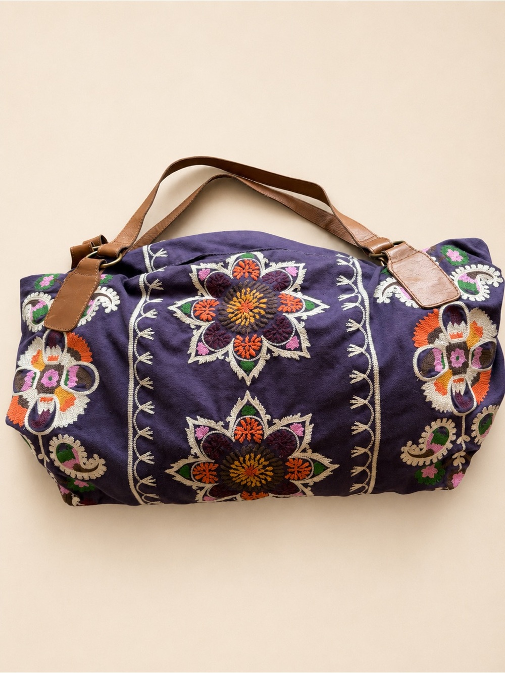 Cute ANTHROPOLOGY Brand Jasper & Jeera Duffle bag in nice Condition. 23X15”